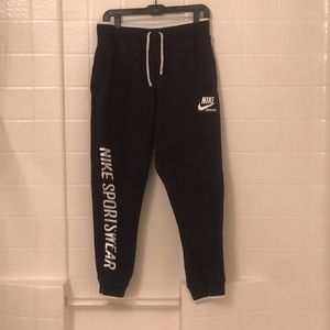 Nike Sports Wear Casual Sweatpants